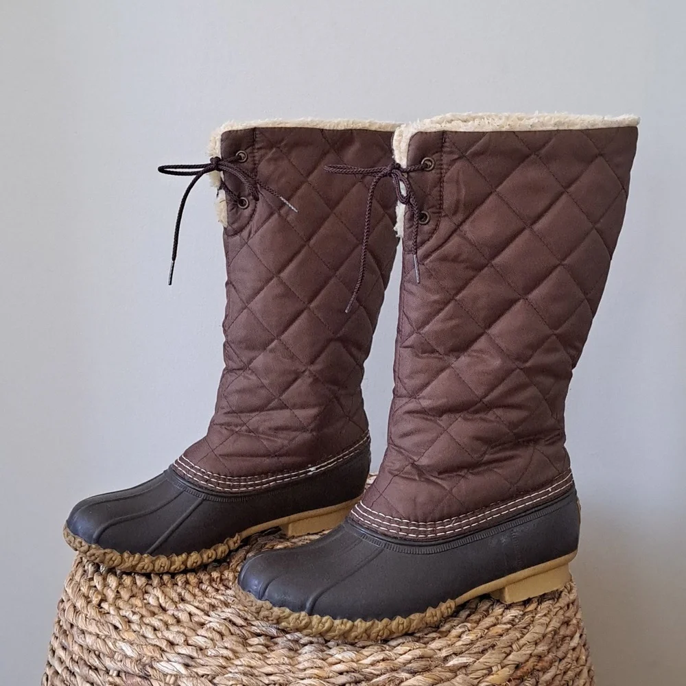 L.L.Bean Womens Brown Quilted Nylon Waterproof/Insulated Winter‎ Sherpa Boots 7